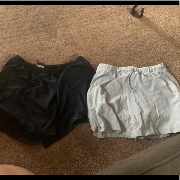Nike Pants - Nike athletic shorts